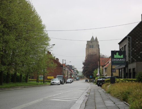 Nieuwe voetpaden en openbare verlichting in de Roeselarestraat/Esenweg